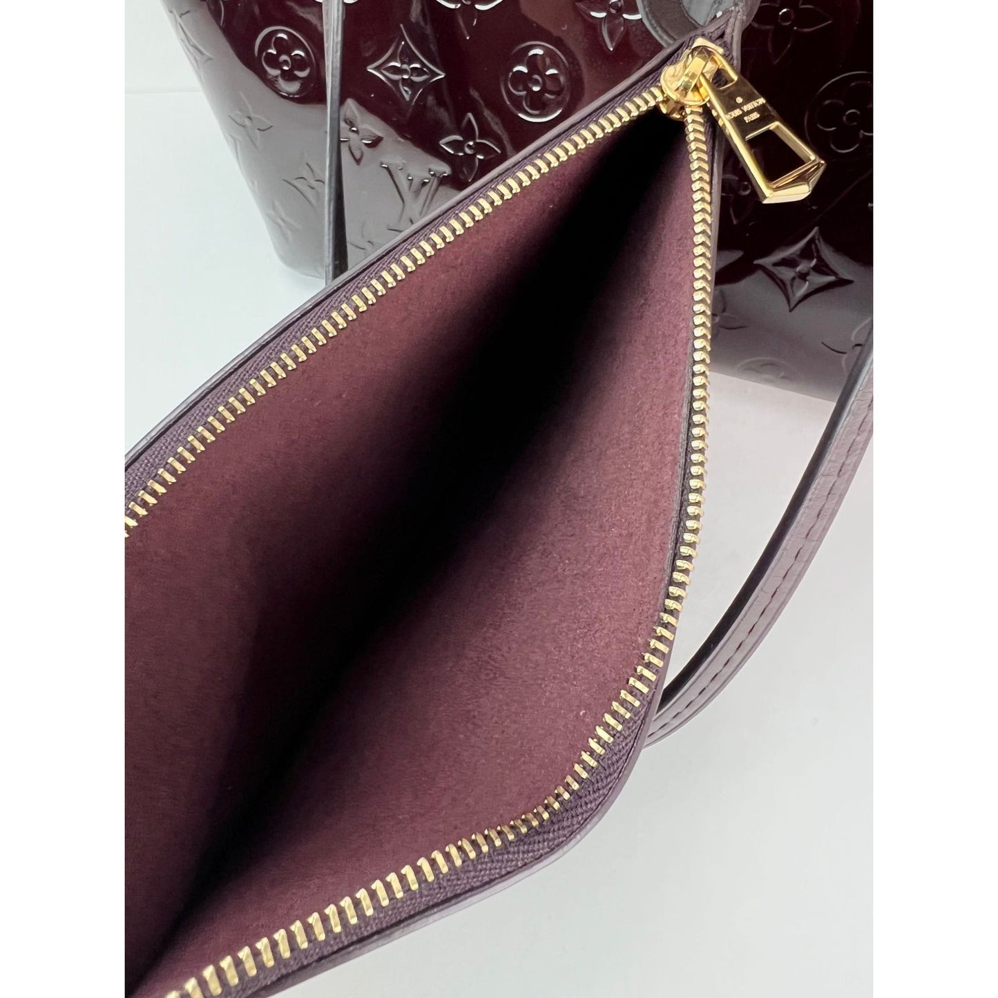 Louis Vuitton Vernis Long Beach MM Amarante Tote and Pouch Bag