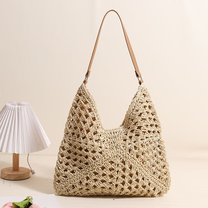 Casual Hollow Out Cutout Shoulder Straw Bag Triangle Large Capacity Straw Bag Woven Bag Vacation Beach Bag Women Bag