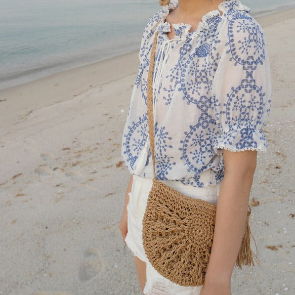 Crossbody Bag Women Handmade Straw Bag Shoulder Tassel Crochet Woven Bag Vacation Beach Bag