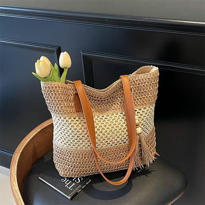 One Shoulder Hollow Out Cutout out Straw Bag Tassel Woven Bag Vacation Beach Bag Contrast Color Straw Bag