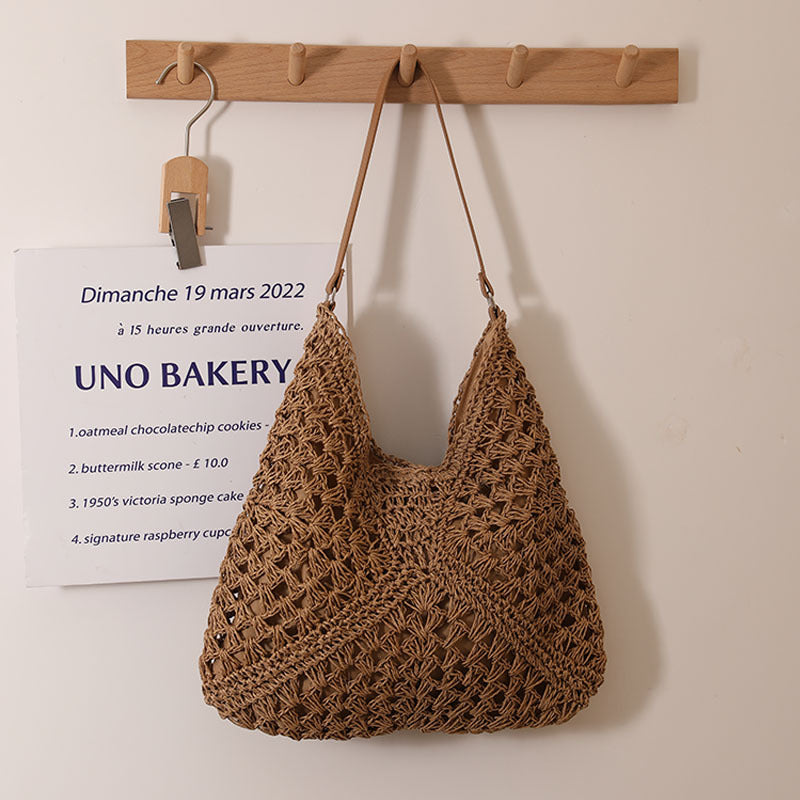 Casual Hollow Out Cutout Shoulder Straw Bag Triangle Large Capacity Straw Bag Woven Bag Vacation Beach Bag Women Bag