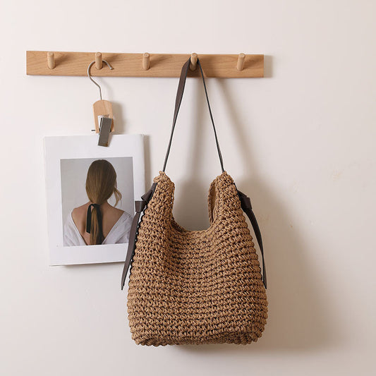 Tassel Large Capacity Straw Bag Niche Woven Bag Women Vacation Beach Bag Casual Shoulder Bag