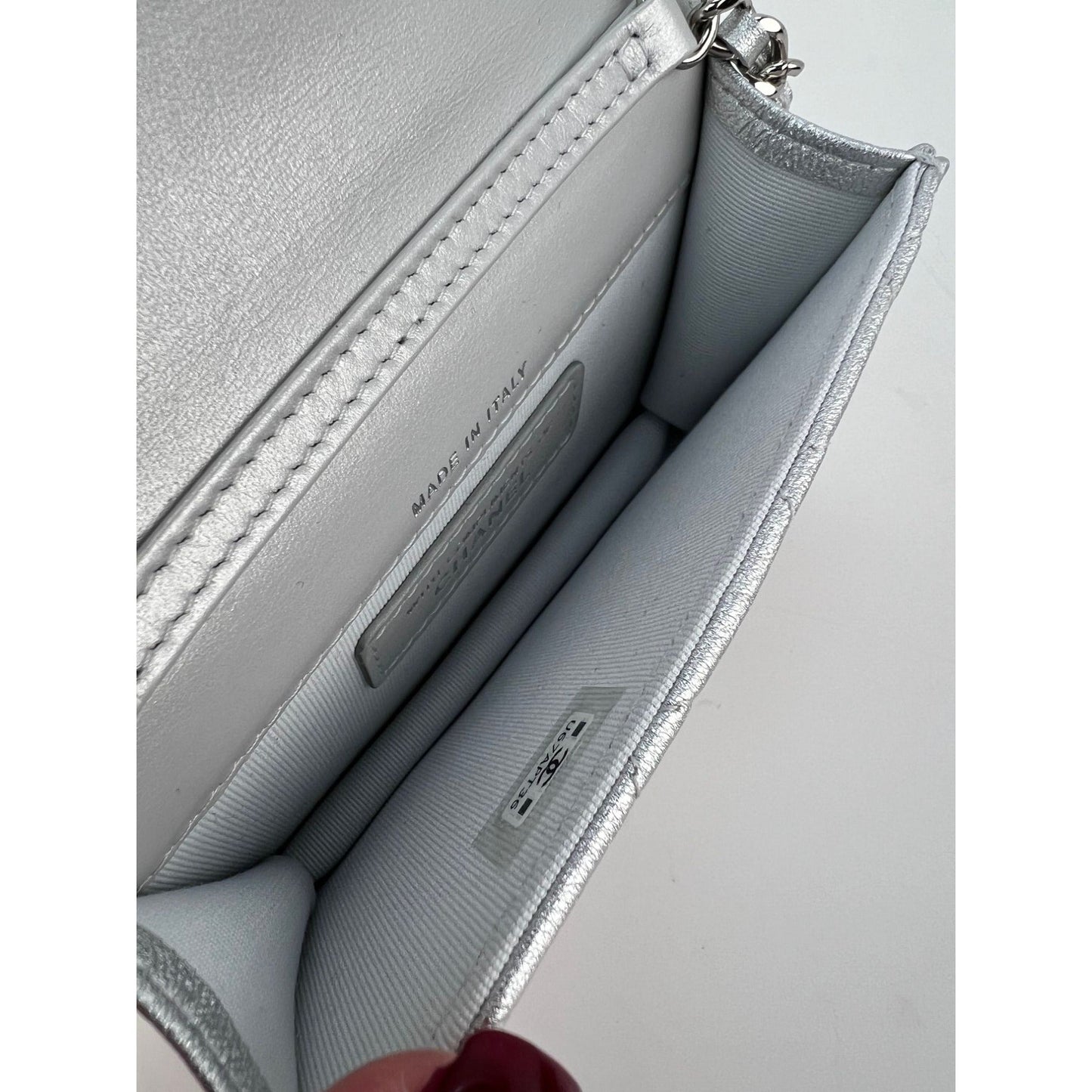 Sac à bandoulière Chanel en cuir de chèvre métallisé matelassé avec rabat étoile