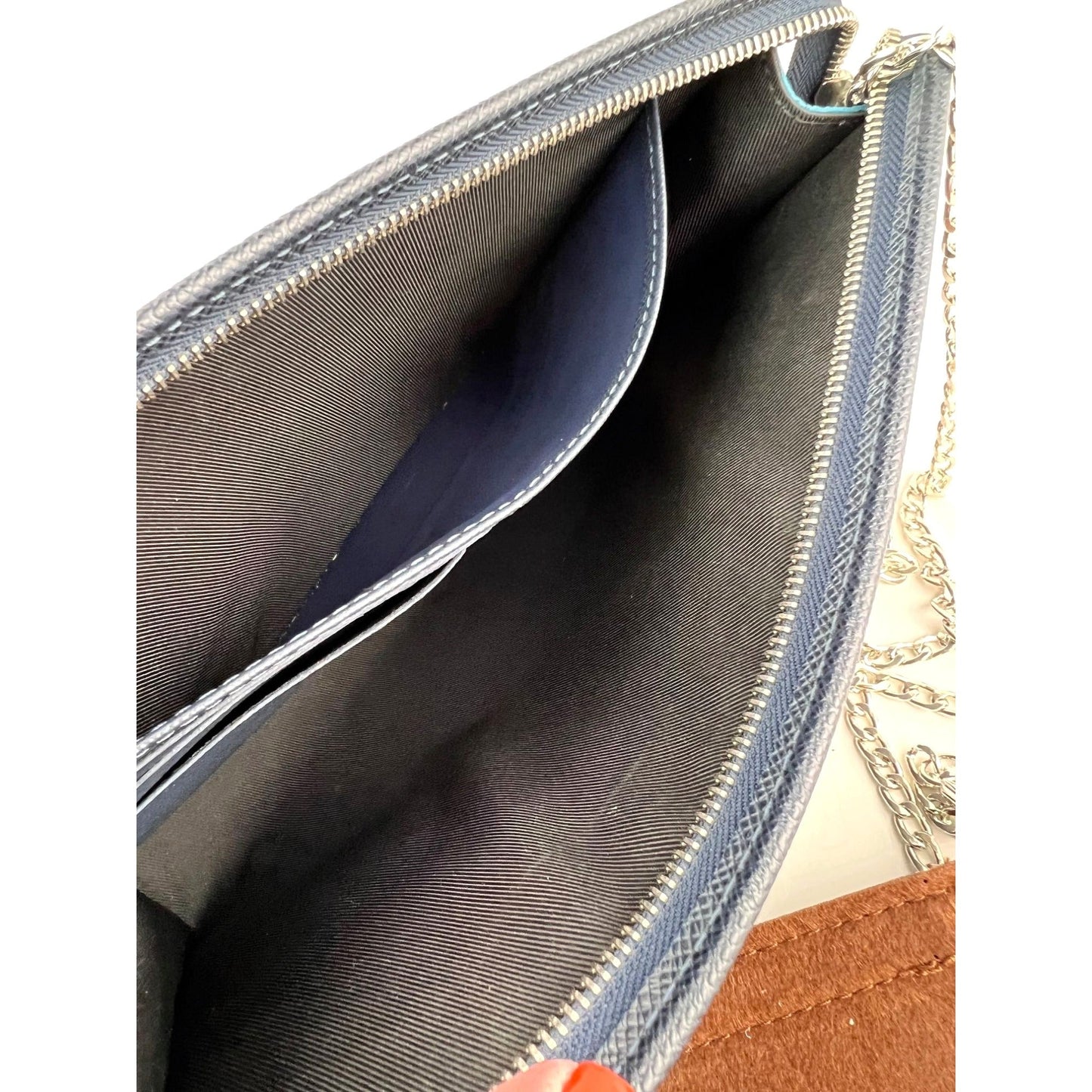 Louis Vuitton Pochette Voyage MM Taiga Dark Blue Leather Hand Bag Limited Edition