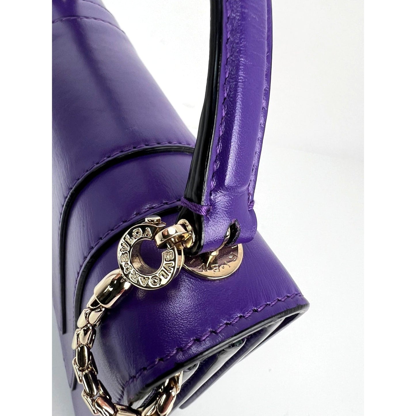 Sac bandoulière Bvlgari Serpenti Forever en cuir de veau violet