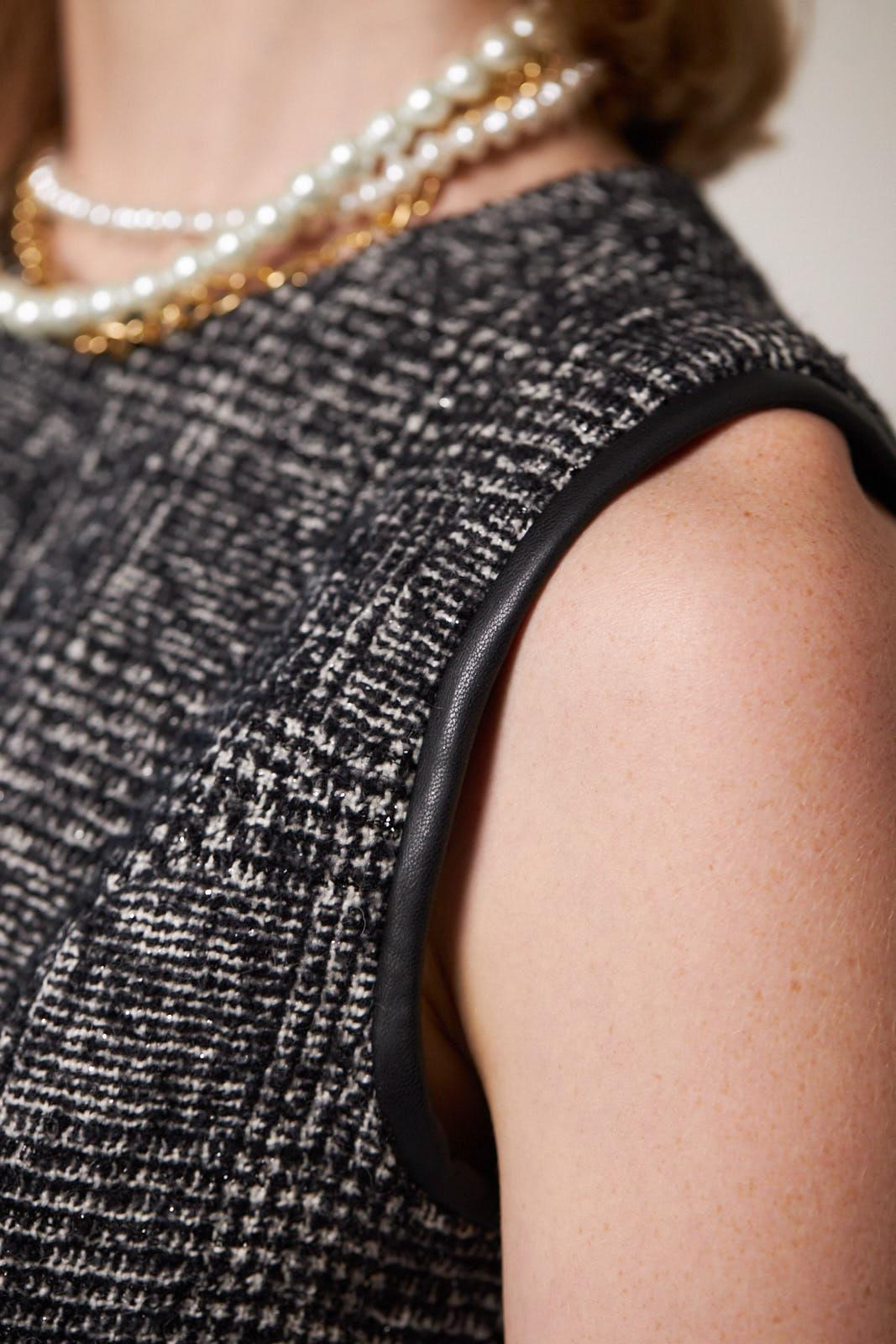 Robe mini en tweed ébène