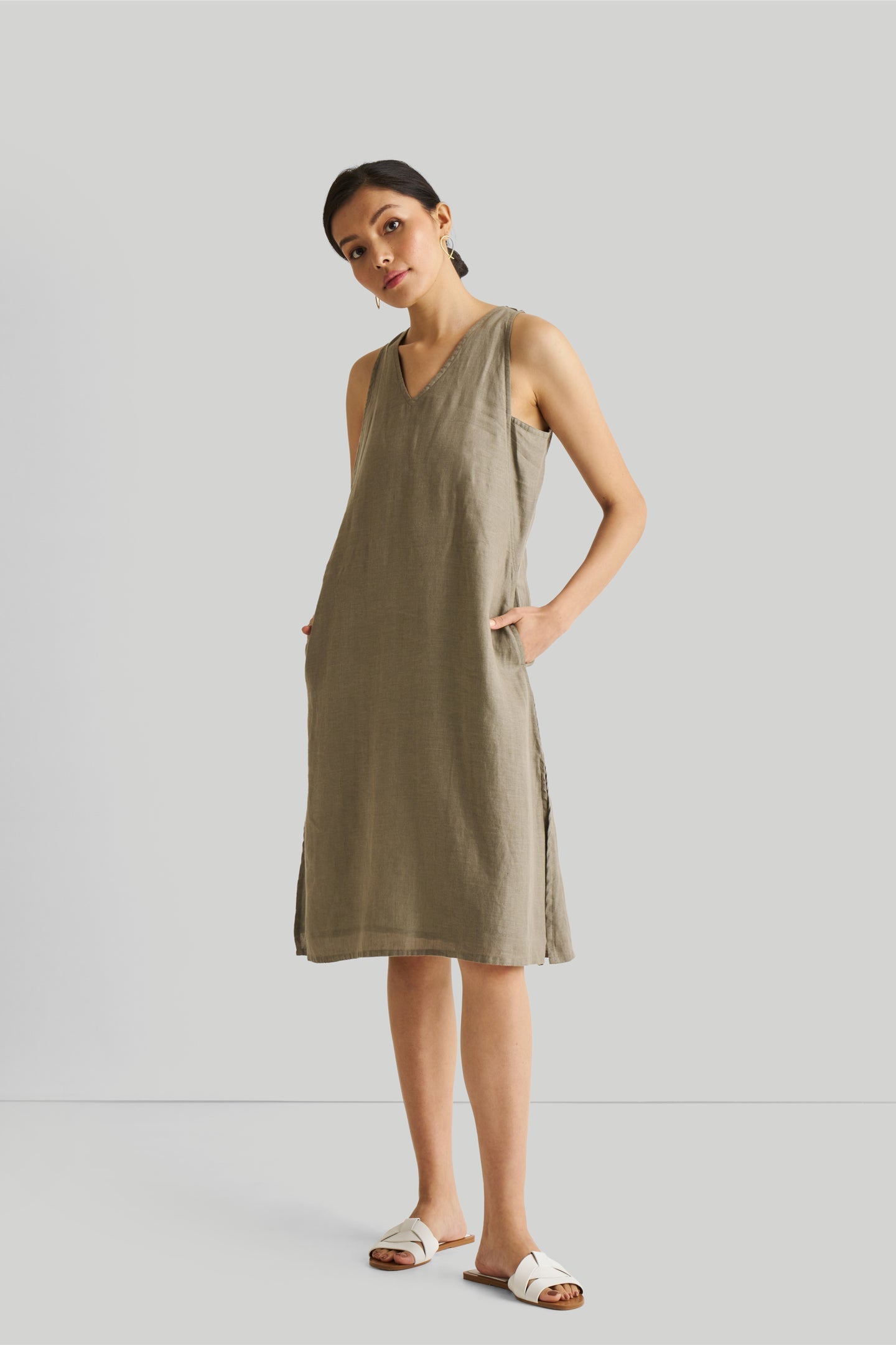 Robe Reading Tea Leaves en olive foncé