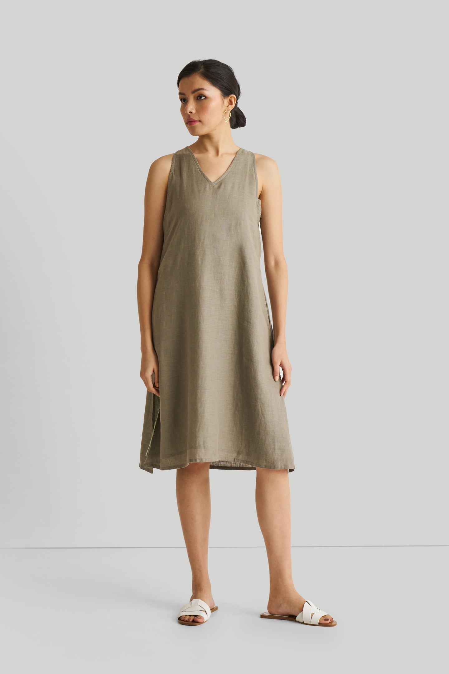 Robe Reading Tea Leaves en olive foncé