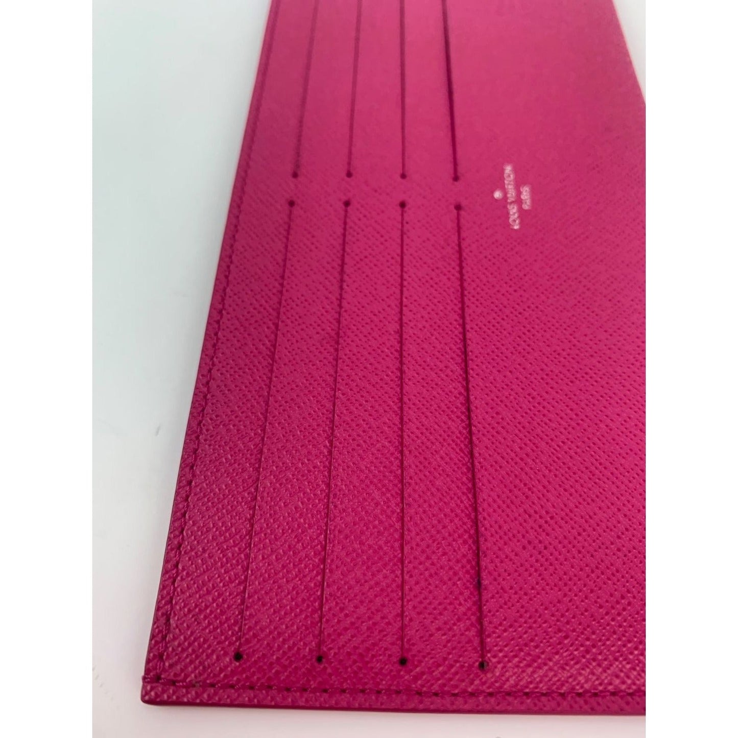 Louis Vuitton 8 Credit Card Insert Pink Leather wallet from Felicie