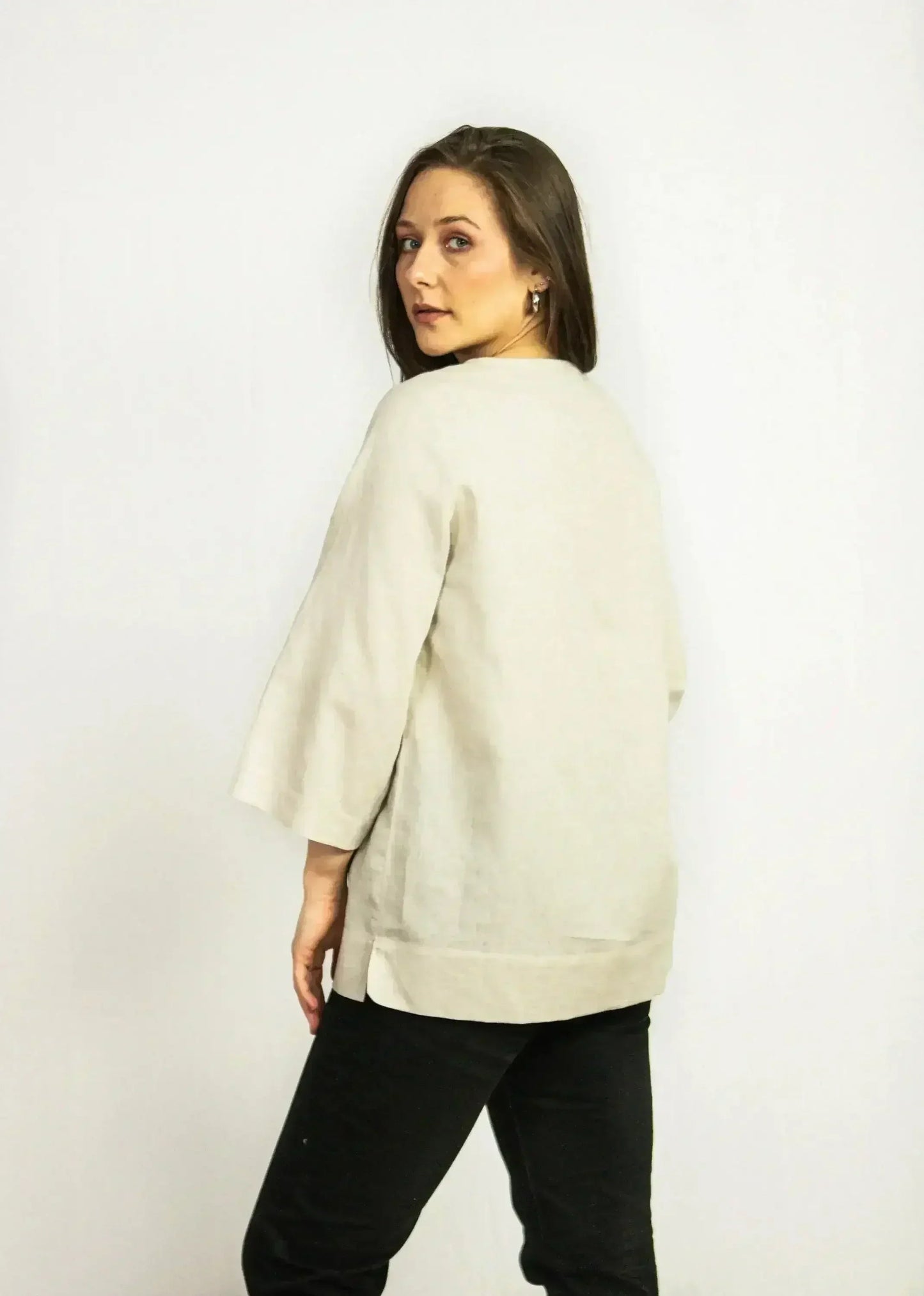 Asphalt Grey Linen Oversize Top – Modern & Comfortable Blouse