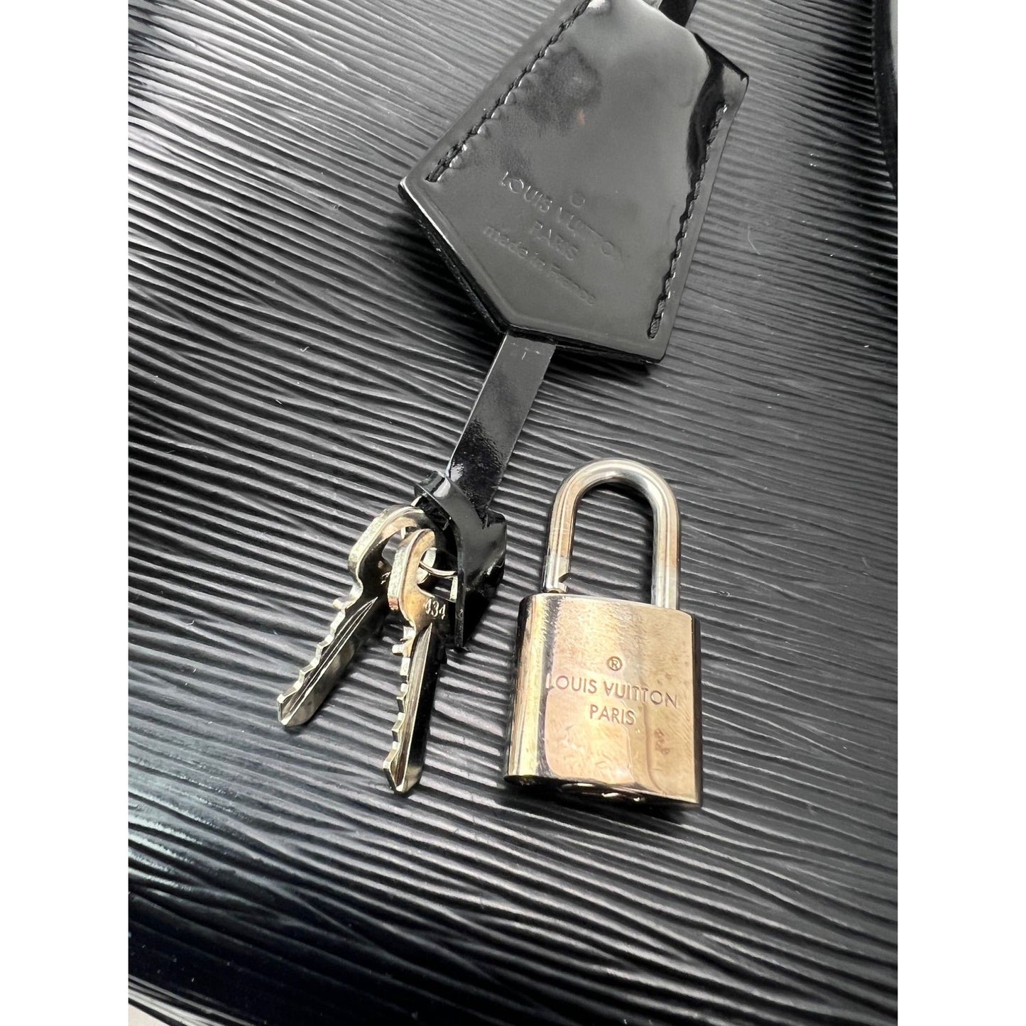 Louis Vuitton Electric Epi Pont Neuf GM Hand Bag