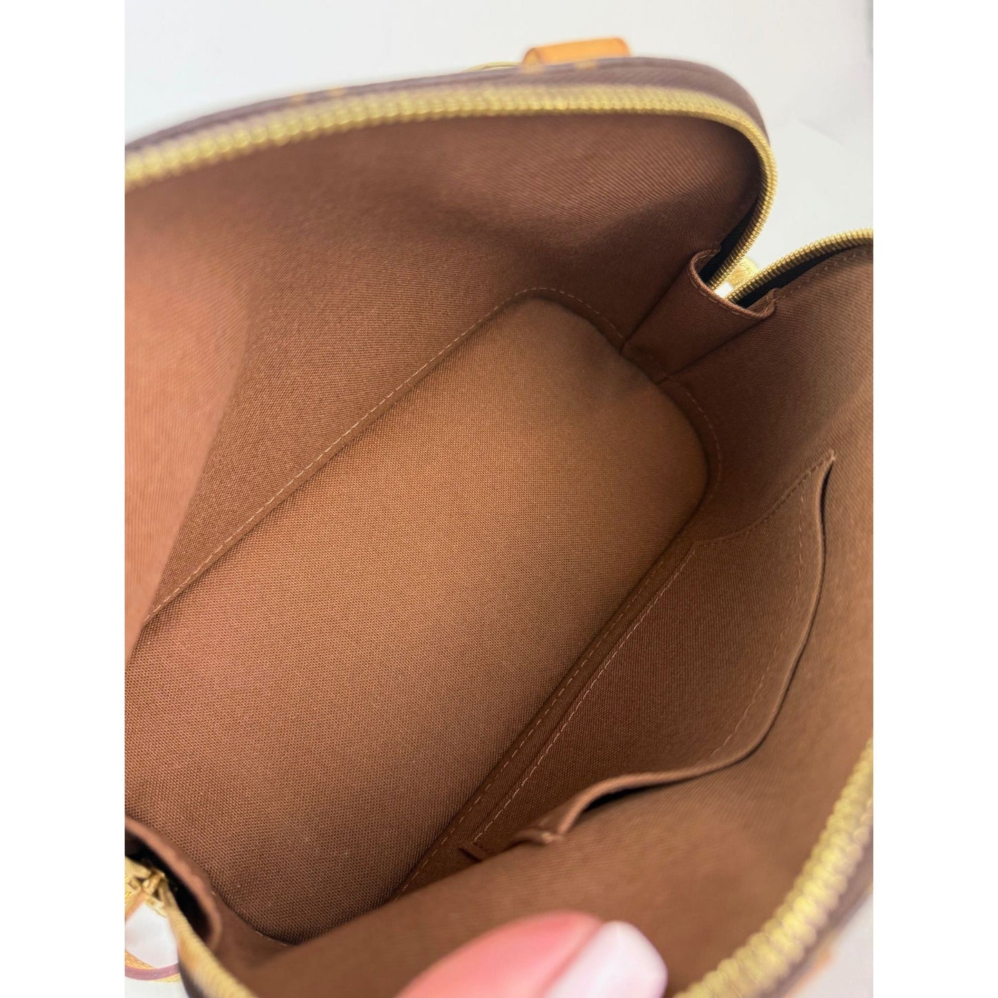 Louis Vuitton Alma BB Monogram  Crossbody Bag Bag