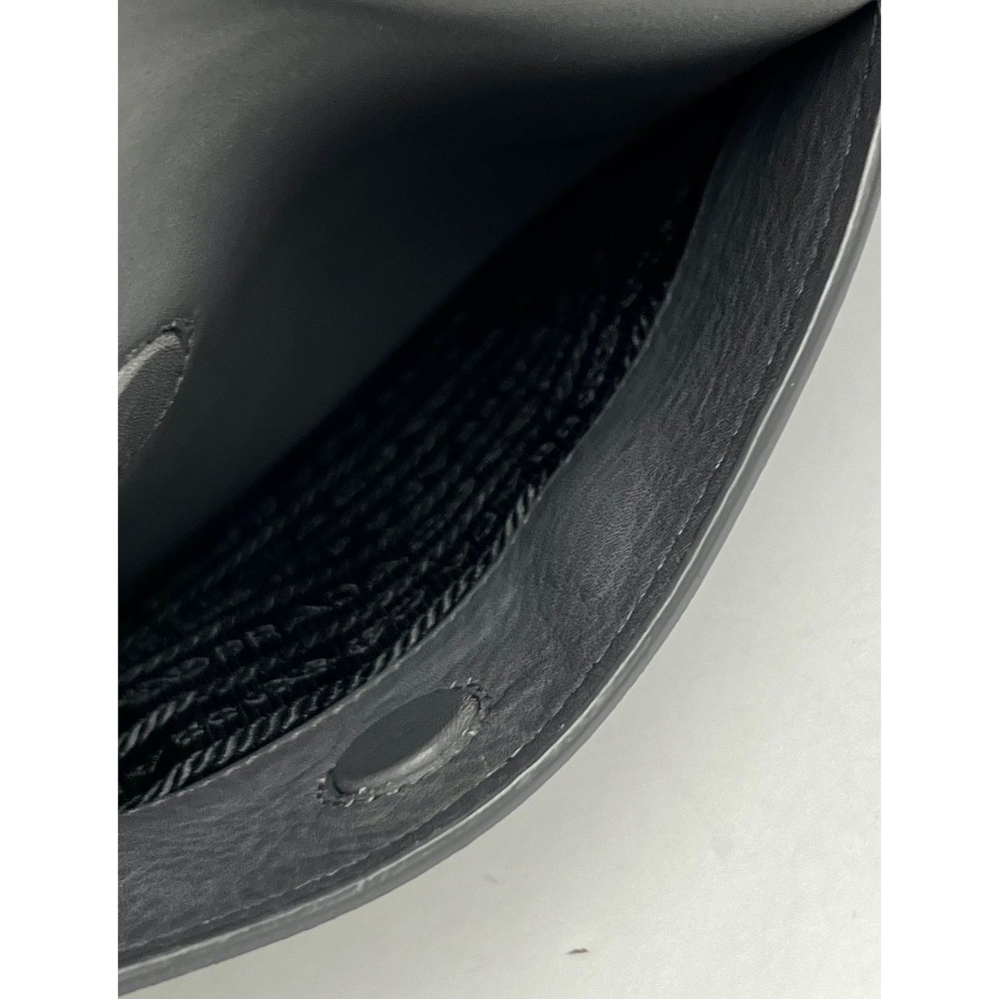 Sac hobo gris Prada Vitello Daino