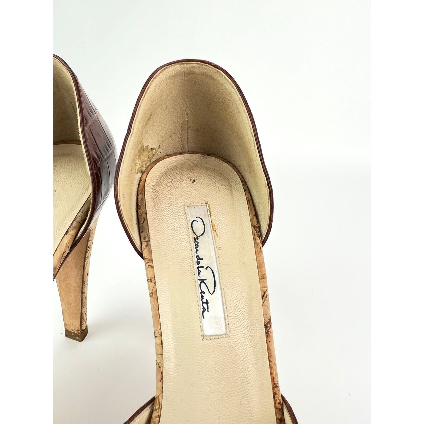 Oscar de la Renta Peep Toe Crocodile Cork Heel Shoe