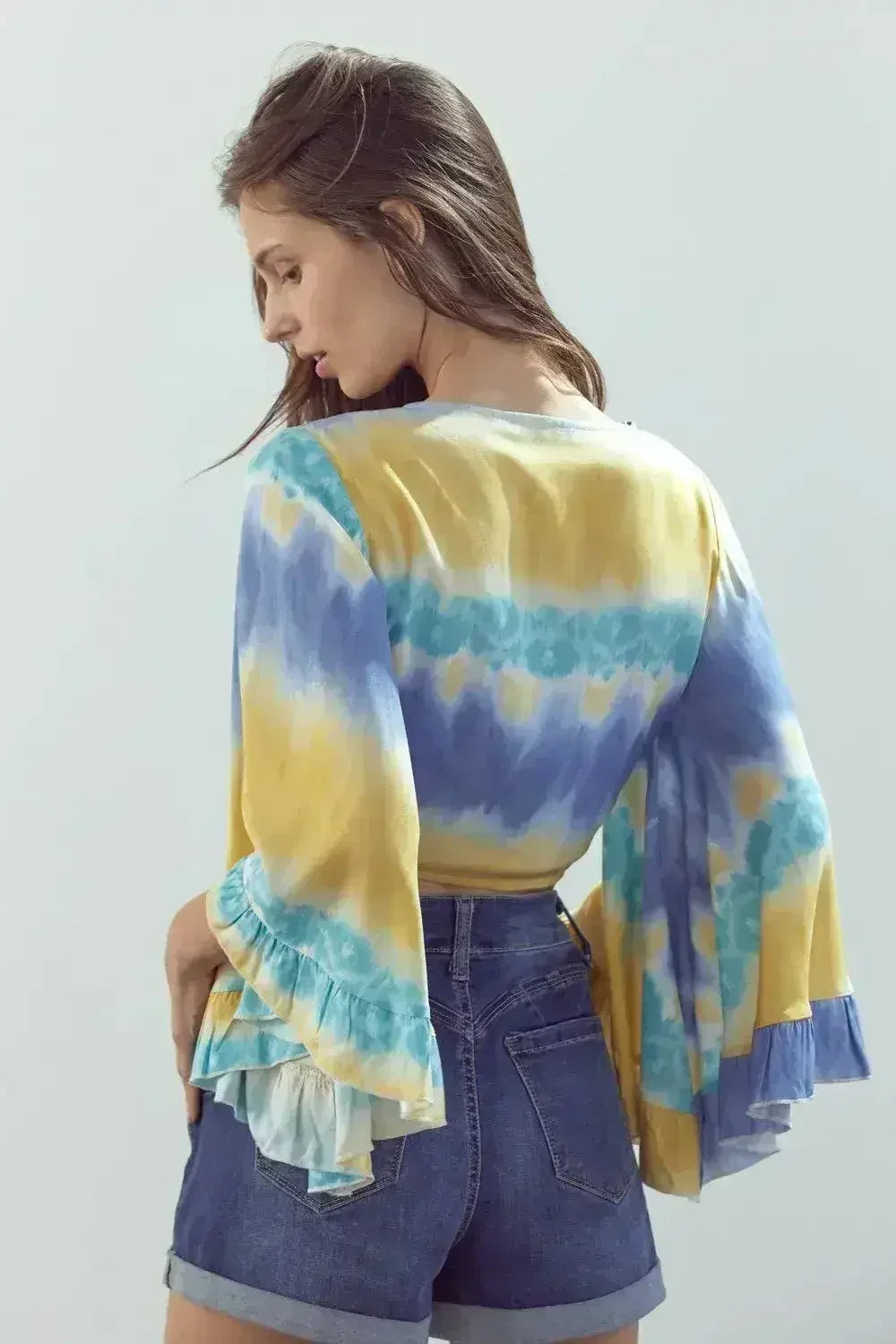 Bell-Sleeve Tie-Dye Crop Top – Flowy Sleeves & Stylish Design