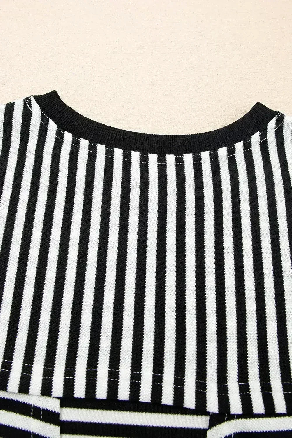 Black Stripe Bowknot Backless T-Shirt