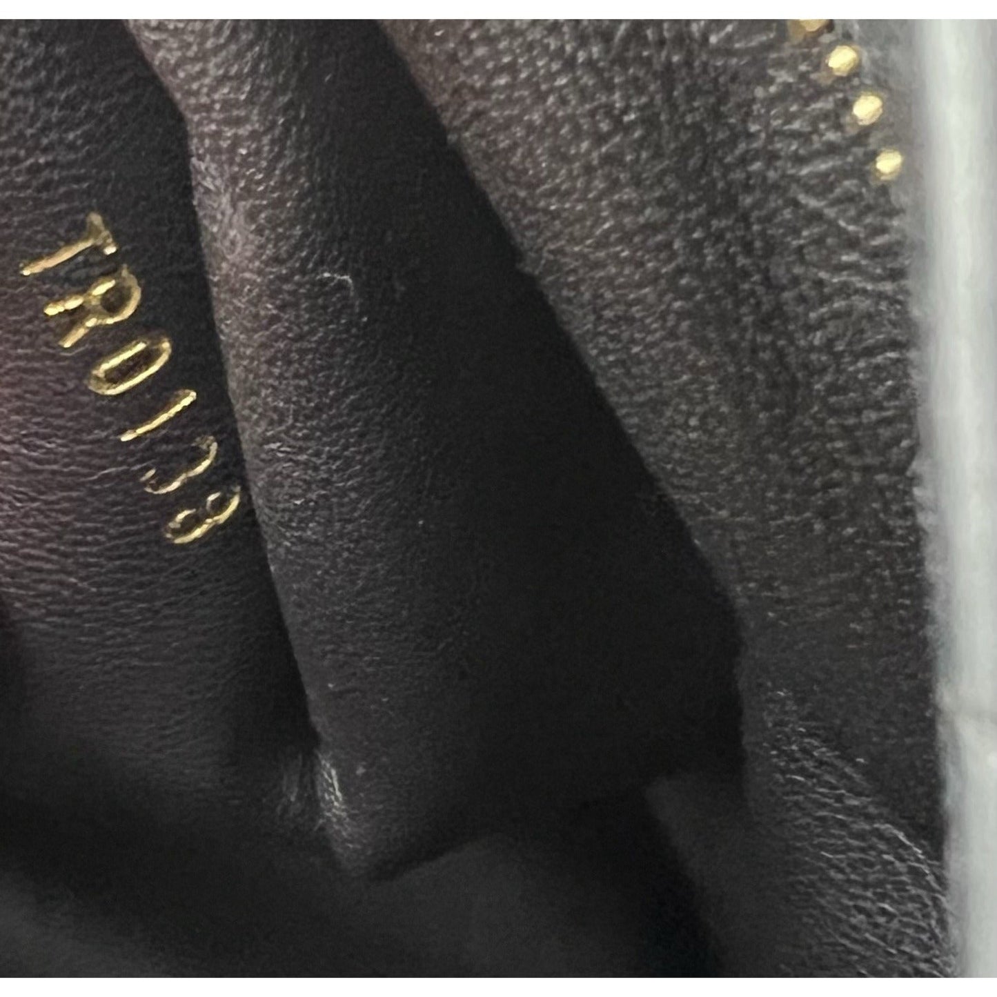 Sac à bandoulière Louis Vuitton Taurillon Capucines Trapped Leopard BB noir