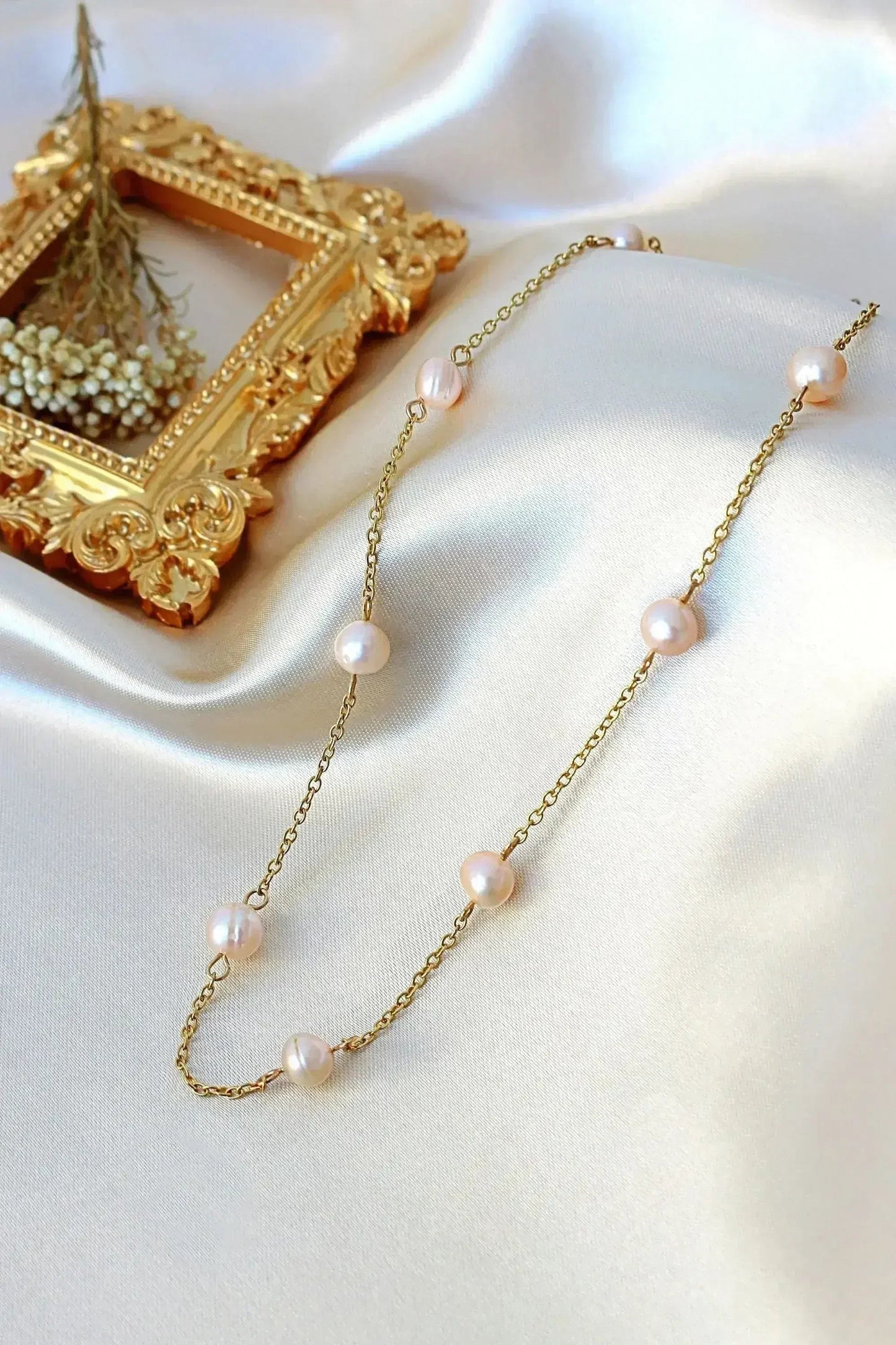 Baroque Pearl Choker - 24K Gold & Rose/Cream Pearls | Femstylo