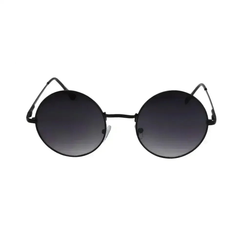 MQ Presley Sunglasses in Black / Smoke