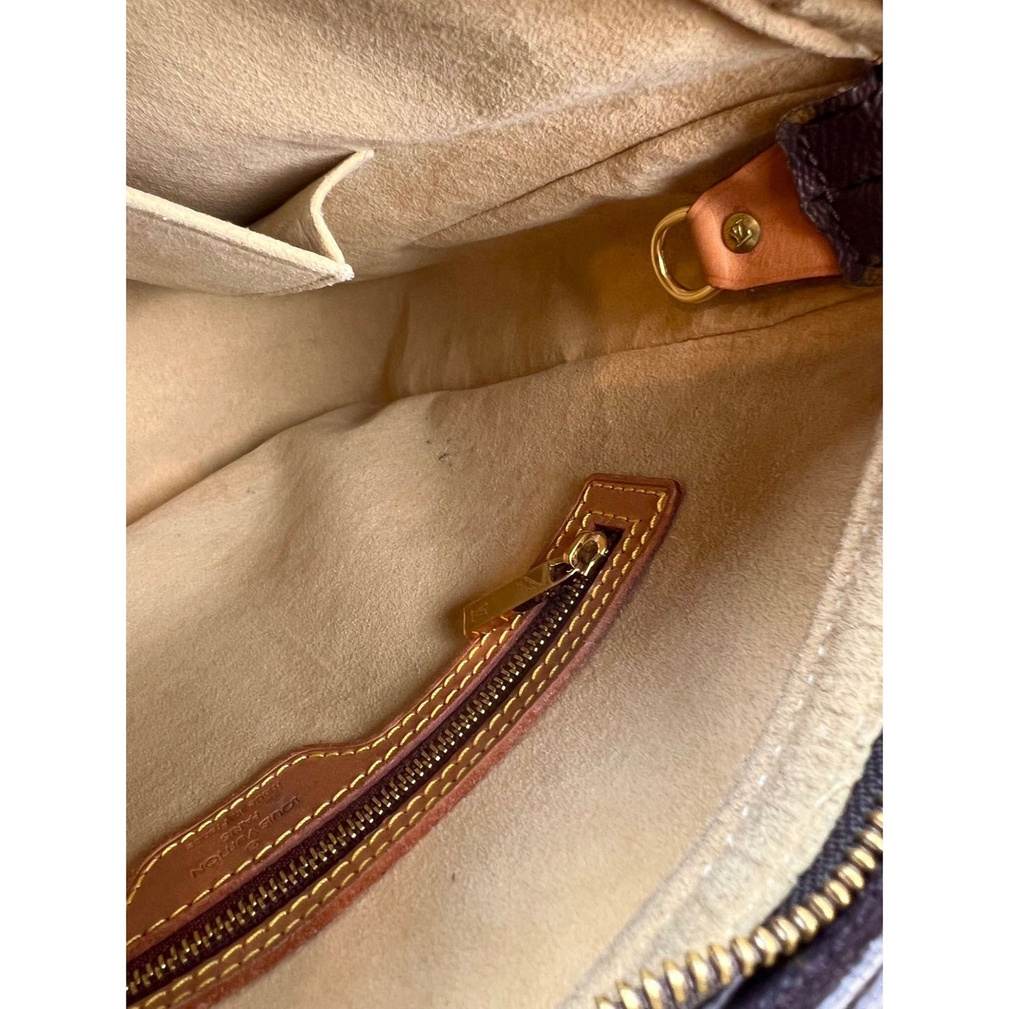 LOUIS VUITTON Looping GM Monogram Shoulder Bag