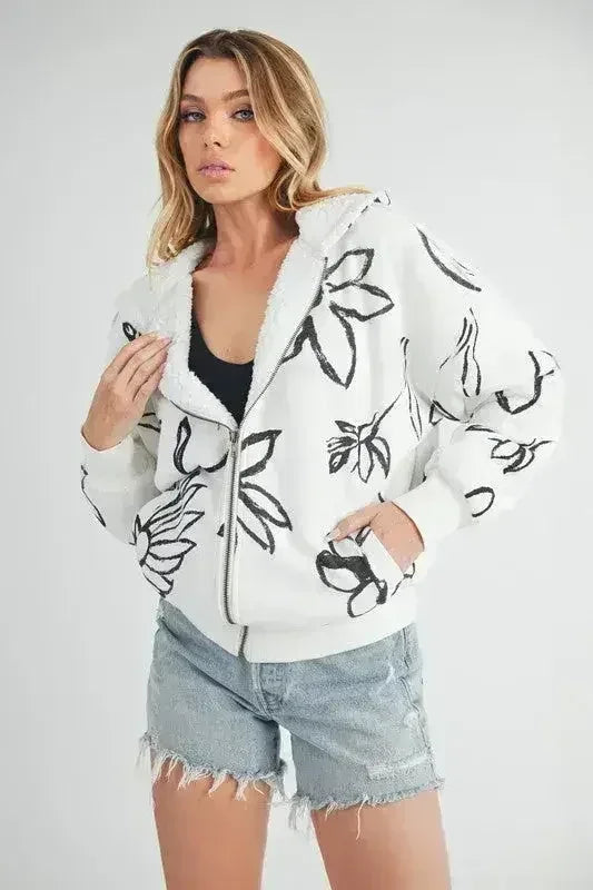 Aemi + Co Flower Sherpa Hoodie - Zip-Up & Cozy | S-L | Femstylo
