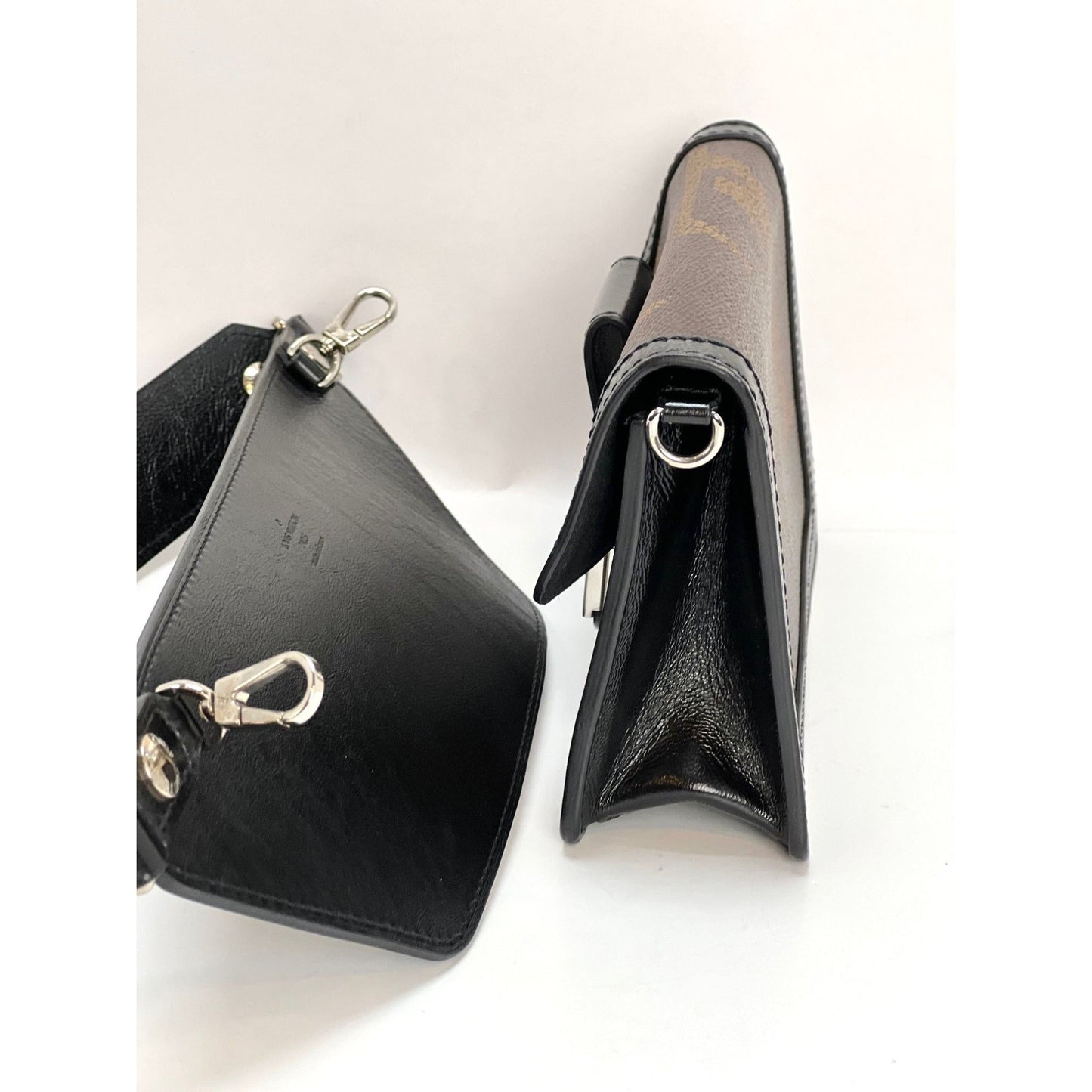 Pochette ceinture ceinture Dauphine Monogram Reverse Giant LOUIS VUITTON