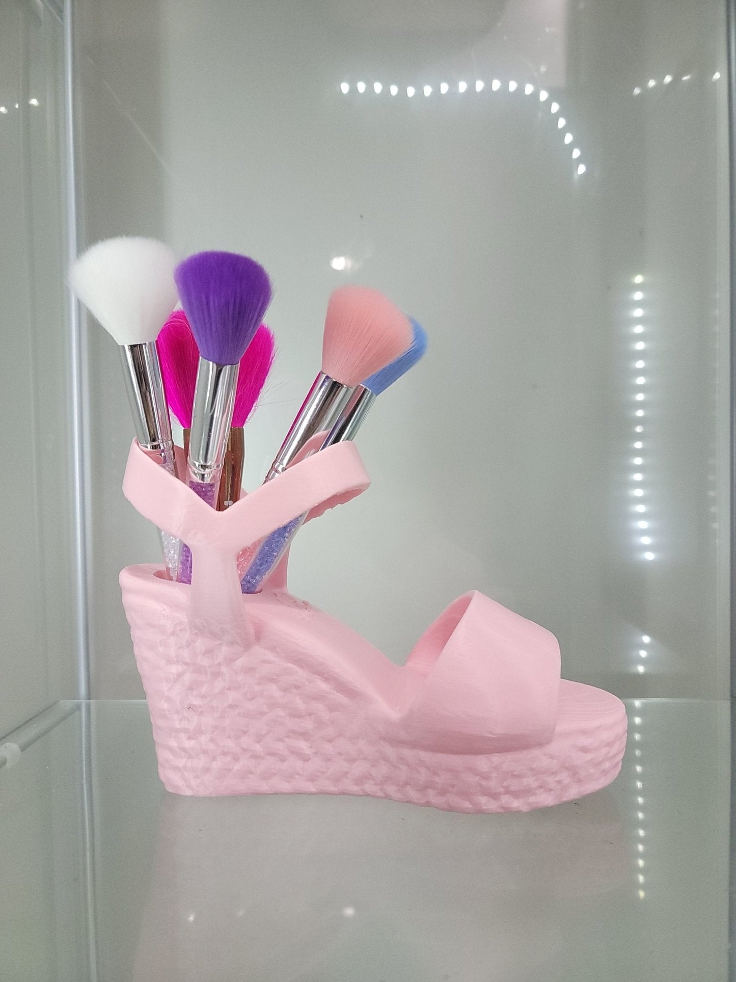 Glam Wedge Shoe Brush Holder - Step Into Style!