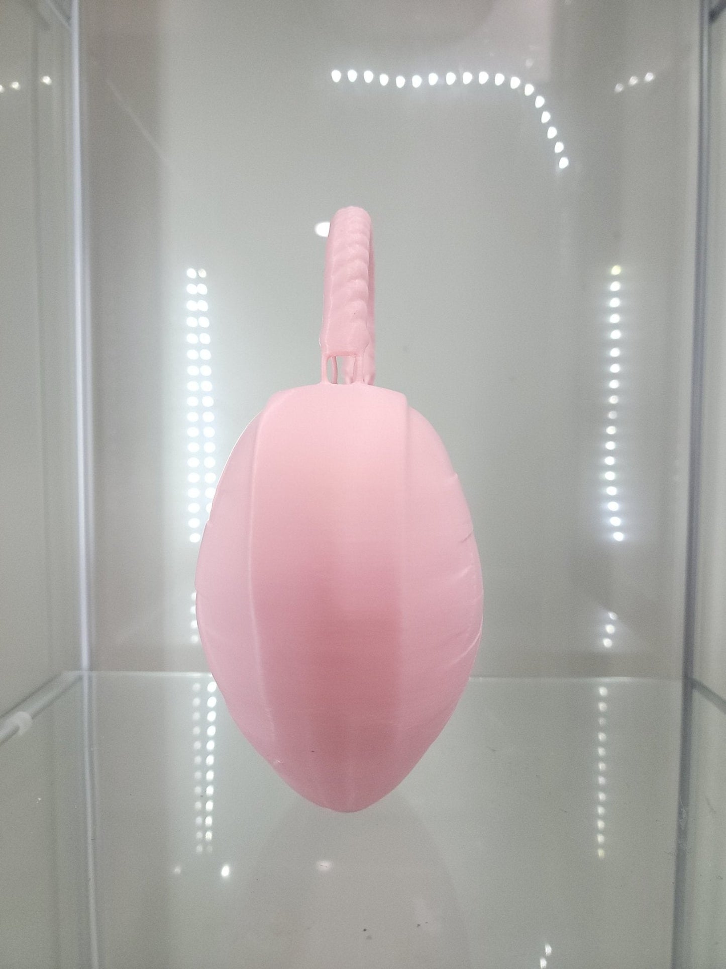 Heart-Shaped Pink Makeup Brush Holder - SukiGlam Vanity Essential