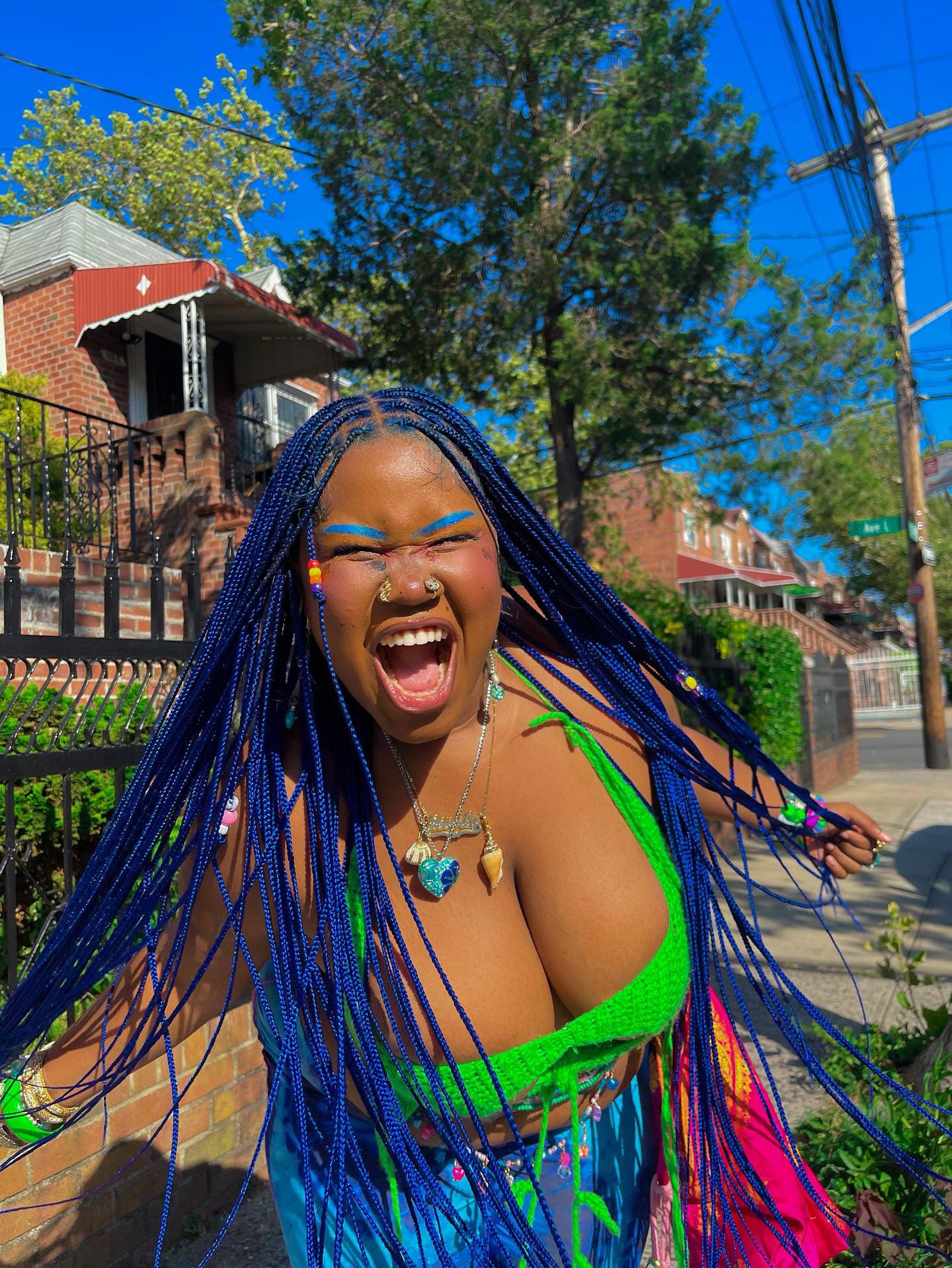 Shade knotless (PREMIUM BLUE) cost extra $50 for calf length