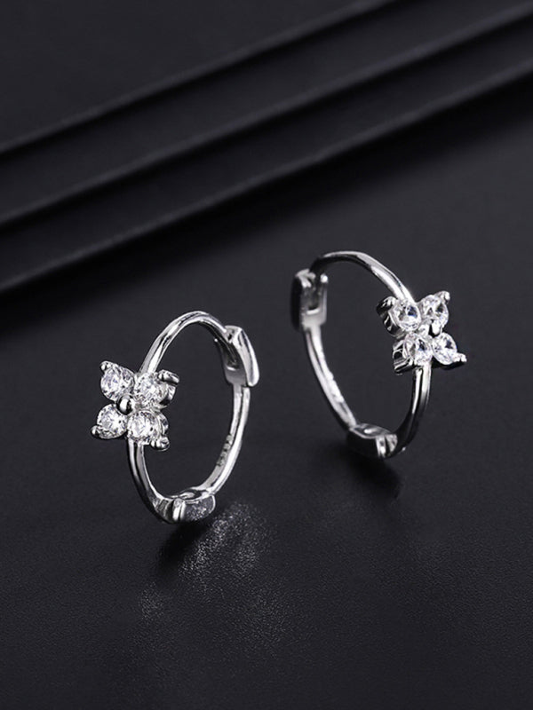 Modern four-leaf clover flower earrings