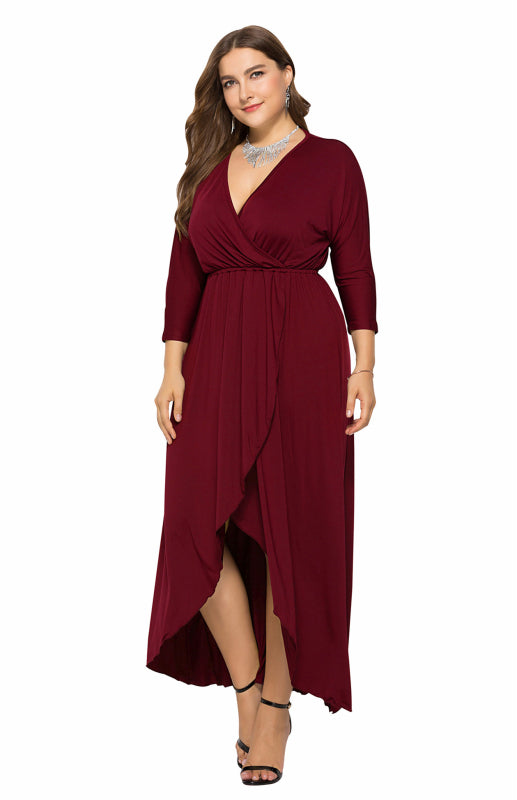 Robe grande taille à décolleté en V profond et manches trois-quarts en tricot