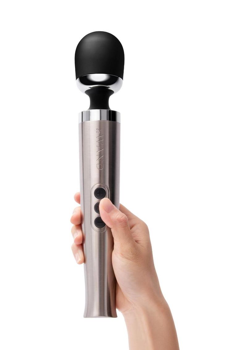 leWAND Die Cast Rechargeable Vibrating Massager