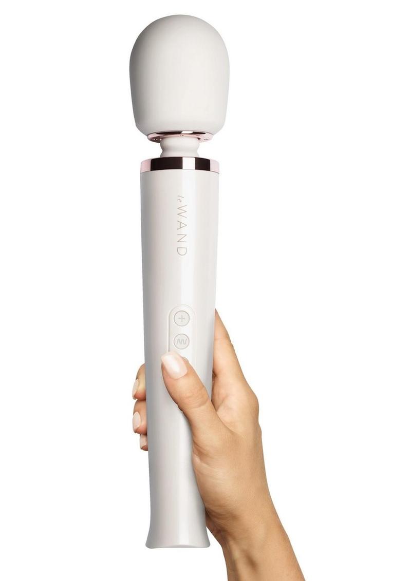 Le Wand Rechargeable Premium Silicone Massager