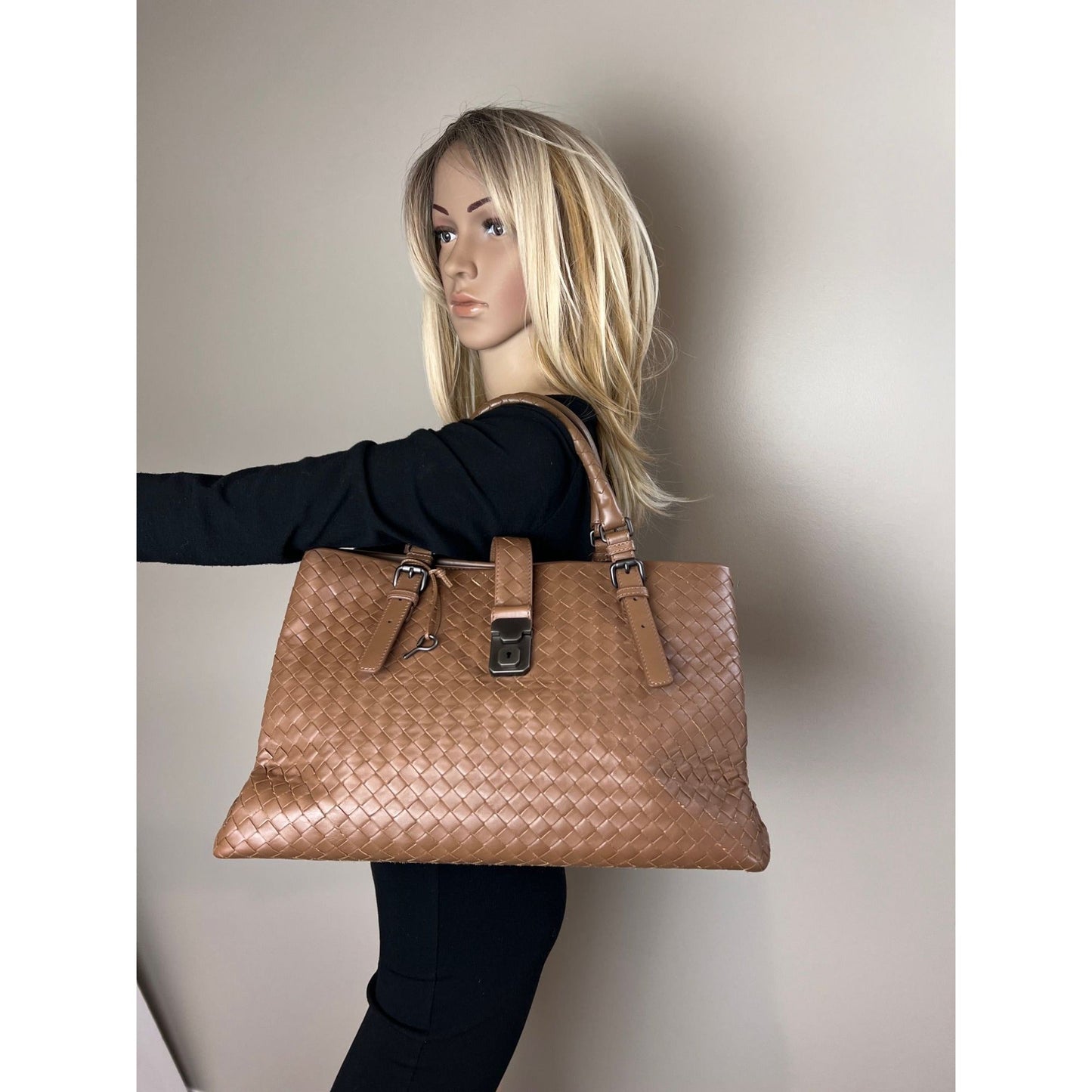 Bottega Veneta Roma Intrecciato Nappa Brown Shoulder Bag