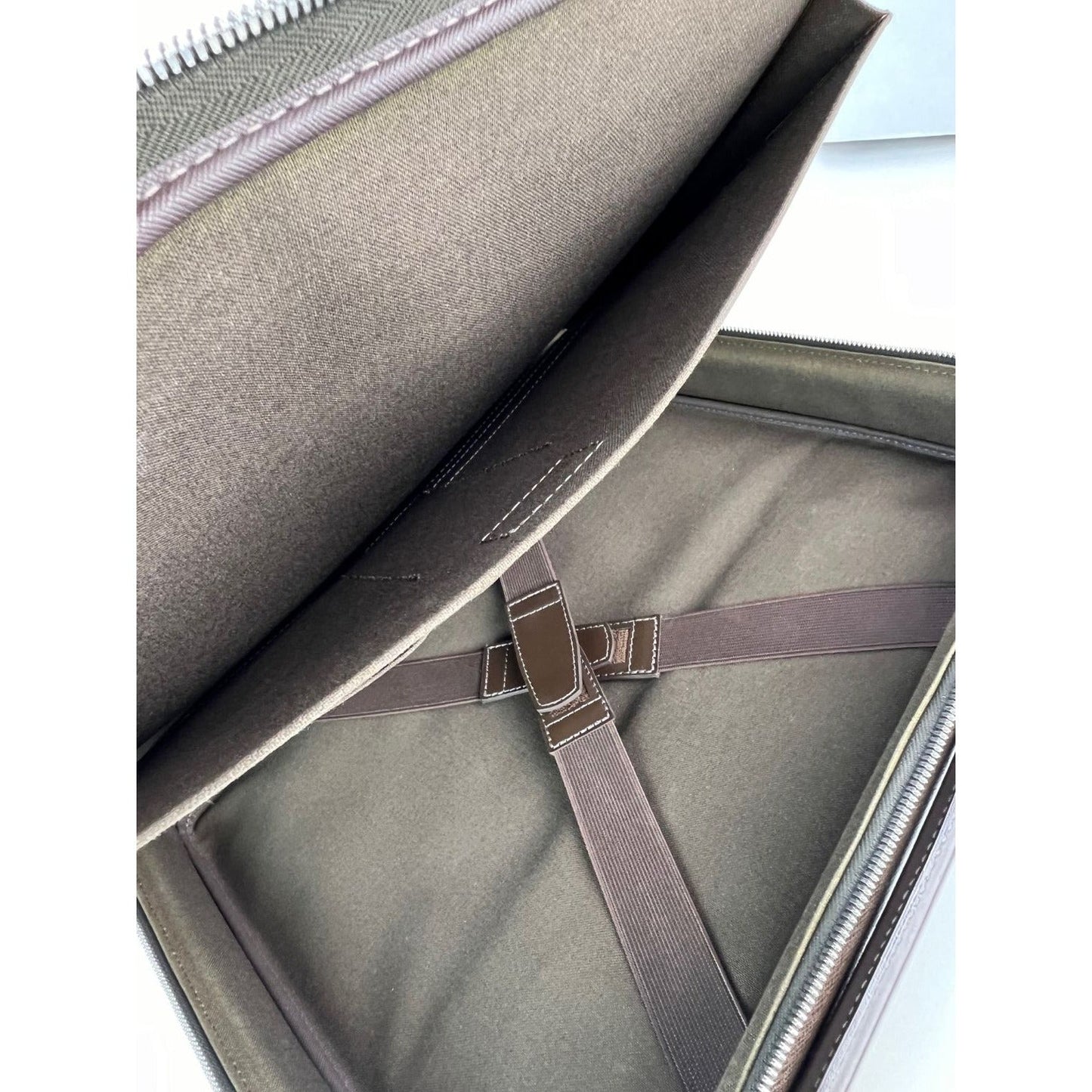 Louis Vuitton Taiga Odessa Laptop Brown Leather Briefcase