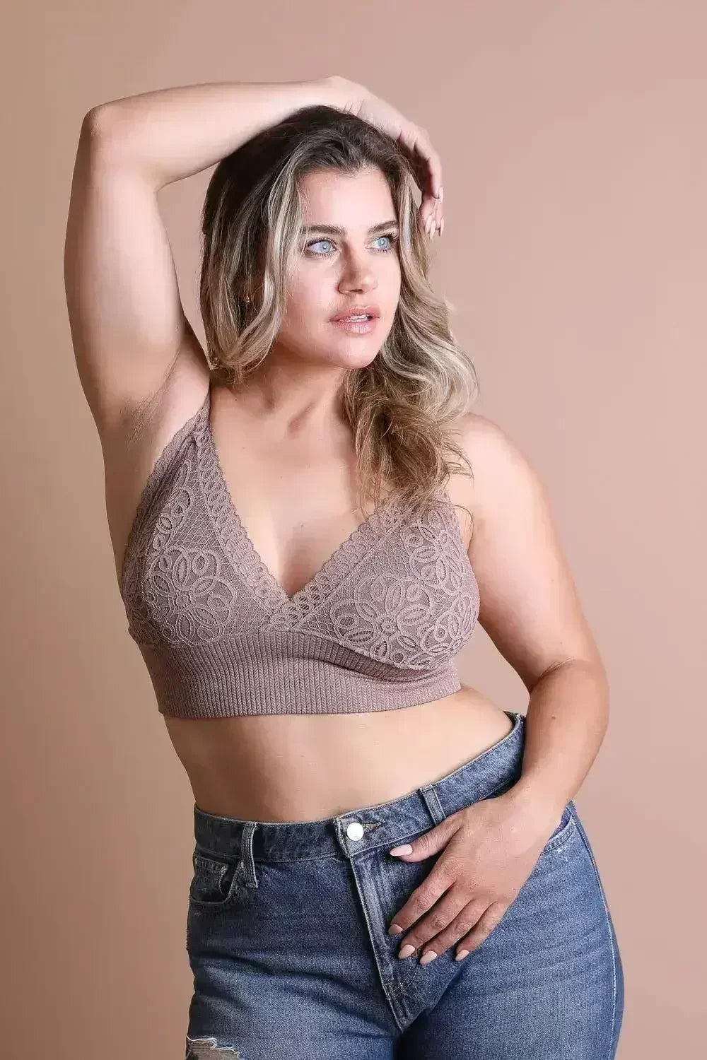 Plus Size Lace Brami – Stretchy Waistband, Elegant & Sexy