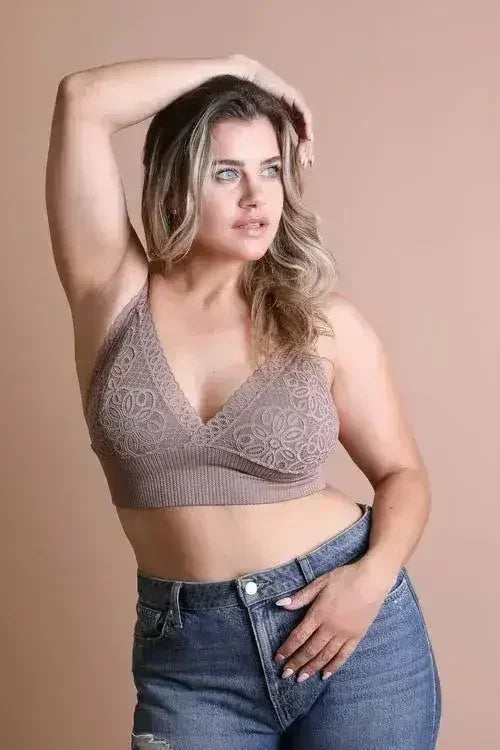 Plus Size Lace Brami – Stretchy Waistband, Elegant & Sexy
