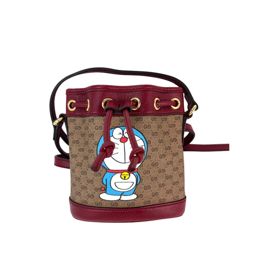 Mini sac seau Gucci X Doraemon Vintage GG Supreme