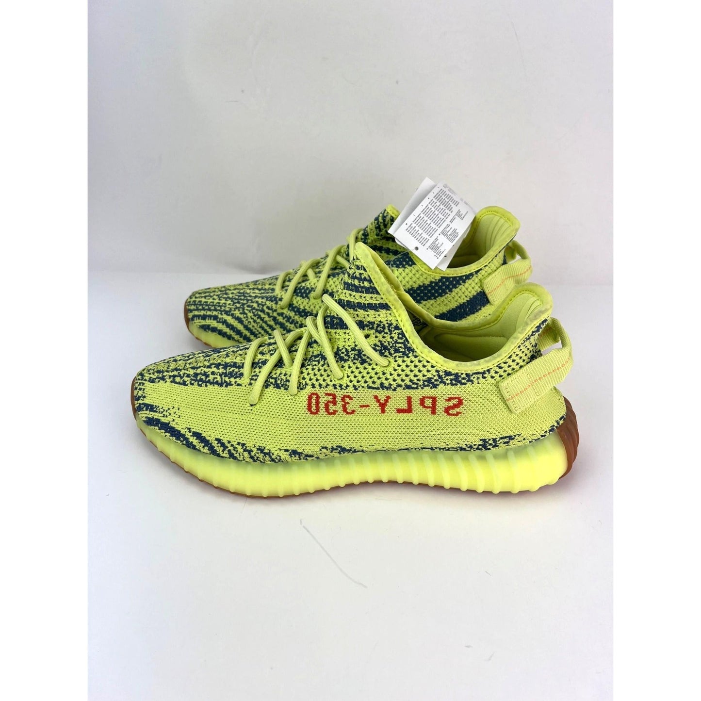 Baskets Yeezy Boost 350 V2 Semi Frozen Yellow par adidas USA pour hommes, pointure 40.5