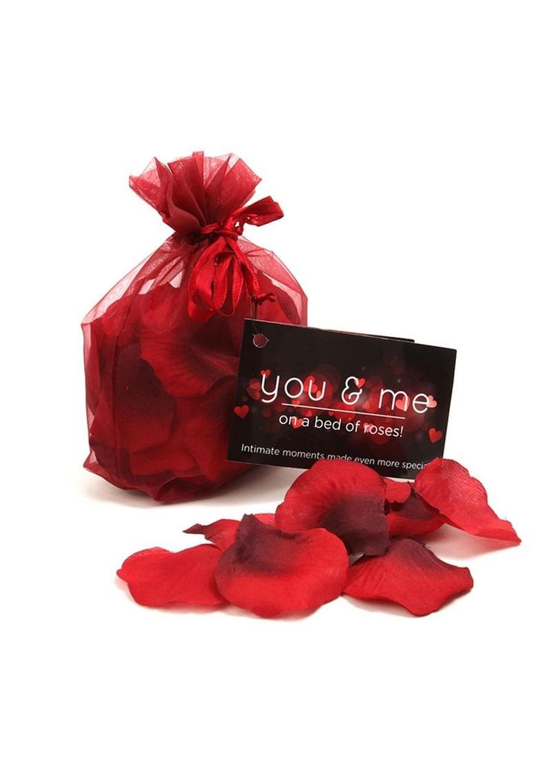 You And Me Bed of Roses Romantic Petal Set